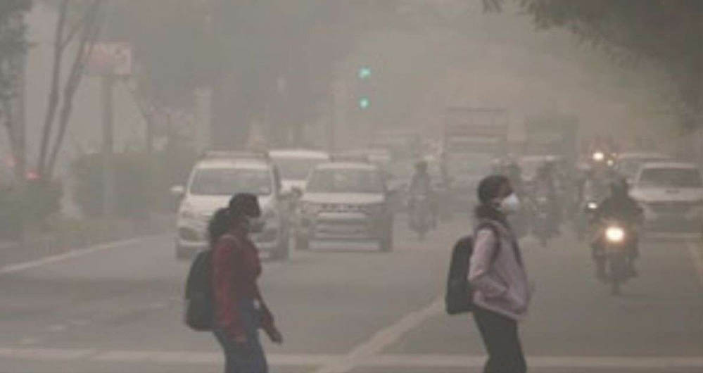 एमपी में ठंड का कहर: 14 जिलों में घने कोहरे का अलर्ट, मालवा एक्सप्रेस 4 घंटे लेट