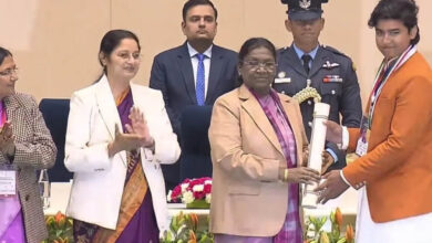 वैभव सूर्यवंशी को प्रधानमंत्री राष्ट्रीय बाल पुरस्कार से सम्मानित, जानें किसे मिलता है यह अवॉर्ड वैभव सूर्यवंशी को प्रधानमंत्री राष्ट्रीय बाल पुरस्कार से सम्मानित, जानें किसे मिलता है यह अवॉर्ड