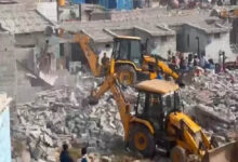 बेंगलुरु में बुलडोजर कार्रवाई पर सियासी घमासान, 400 से अधिक घरों पर एक्शन