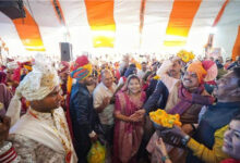 क्षिप्रा में CM मोहन ने 251 नवदंपतियों को आशीर्वाद दिया, बोले- सामूहिक विवाह से कम होता है पारिवारिक बोझ