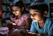 नई ग्लोबल स्टडी: 12 साल से छोटे बच्चों को मोबाइल देना मानसिक और शारीरिक विकास के लिए हानिकारक
