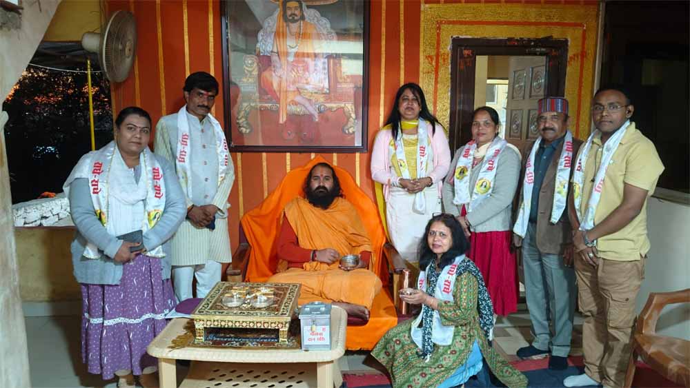 संस्कार और सेवा का संगम: लालघाटी गुरुकुल में बच्चों के श्लोक-पाठ व संध्या आरती ने किया सभी को भाव-विभोर