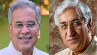 कांग्रेस में फिर गुटबाजी का पर्दाफाश, पूर्व CM के स्वागत में नहीं आए पूर्व डिप्टी CM और उनके समर्थक कांग्रेस में फिर गुटबाजी का पर्दाफाश, पूर्व CM के स्वागत में नहीं आए पूर्व डिप्टी CM और उनके समर्थक