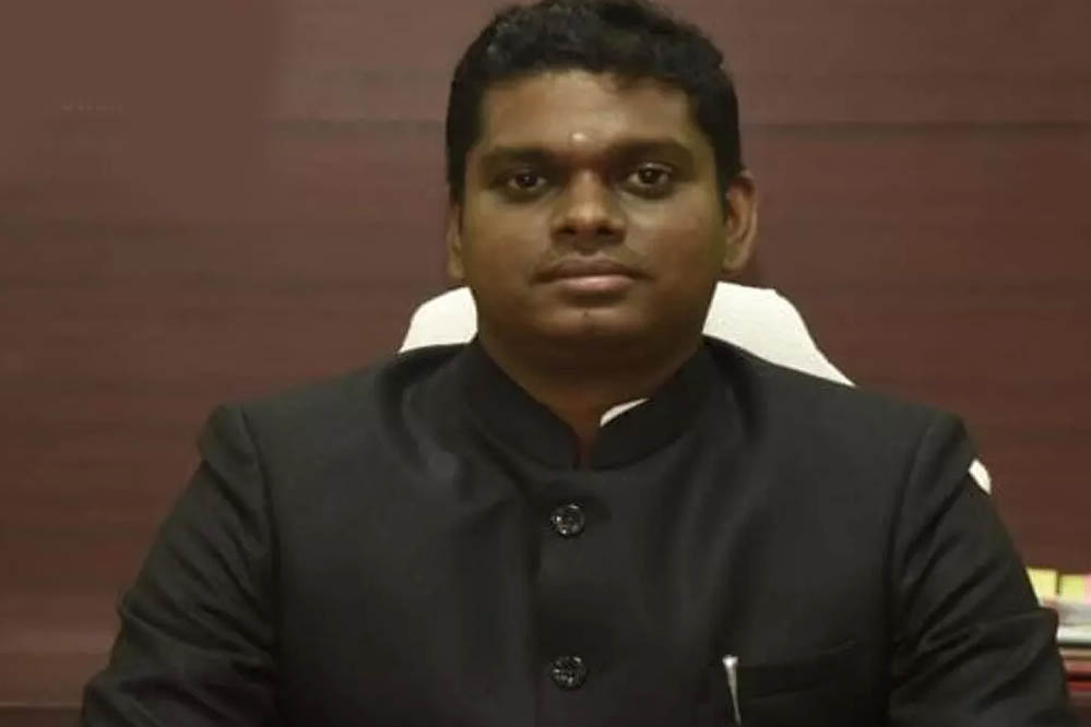 जगदलपुर : जिले के ग्राम पंचायतों में होगी चौपाल, कलेक्टर ने जारी किया जिले भर का निरीक्षण कैलेंडर