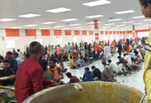 बागेश्वर धाम में नए साल का रेला, भक्तों की भीड़ और धीरेंद्र शास्त्री का संदेश