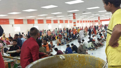 बागेश्वर धाम में नए साल का रेला, भक्तों की भीड़ और धीरेंद्र शास्त्री का संदेश