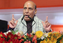 श्री राम जन्मभूमि मंदिर के द्वितीय वार्षिकोत्सव पर अयोध्या पहुंचे रक्षा मंत्री राजनाथ सिंह