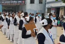 बिहार में छात्राओं ने लगाए अनोखे नारे: ‘अगर पति आवारा हो, कंडोम ही सहारा’