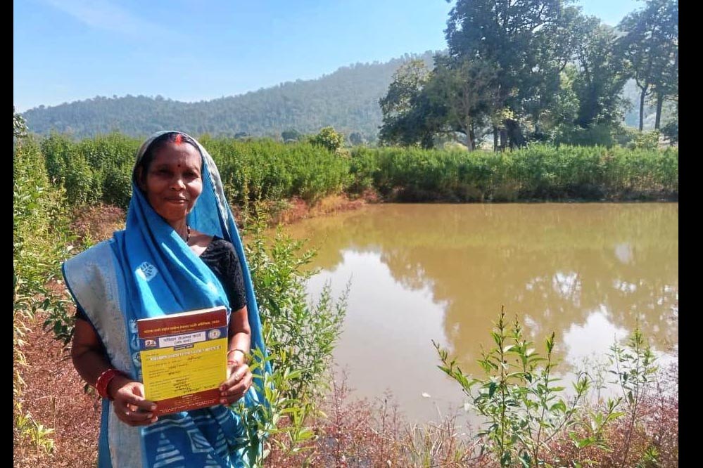 रायपुर : डबरी निर्माण से बदली सूरत कुमारी की किस्मत, खेती और मछलीपालन से बढ़ी आमदनी