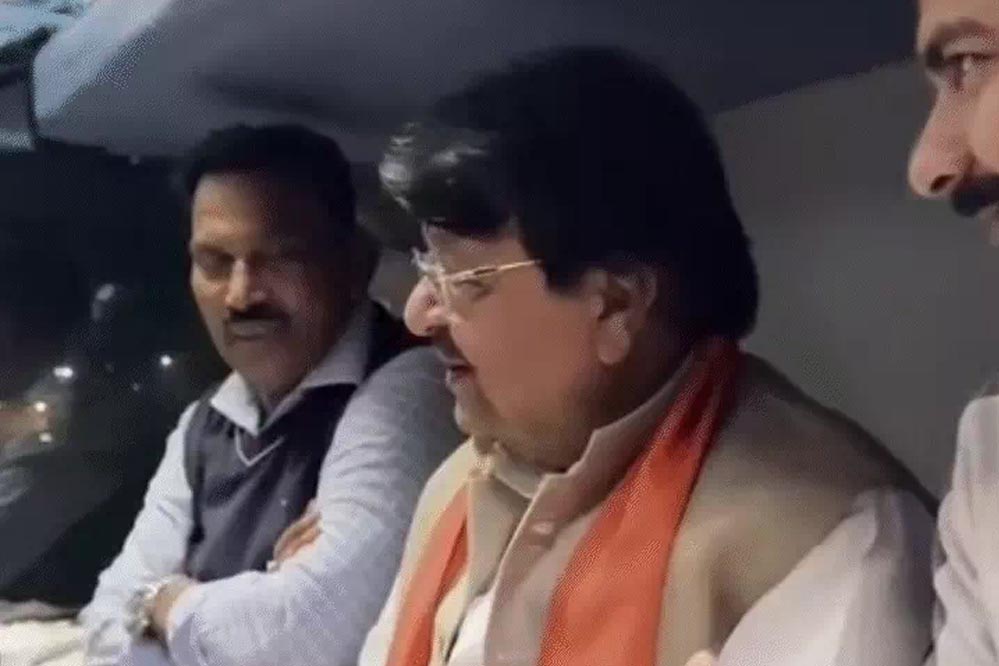 मुख्यमंत्री, विजयवर्गीय खजुराहो दौरे पर, दो दिन तक करेंगे मंत्रियों के विभागों का रिव्यू मुख्यमंत्री, विजयवर्गीय खजुराहो दौरे पर, दो दिन तक करेंगे मंत्रियों के विभागों का रिव्यू