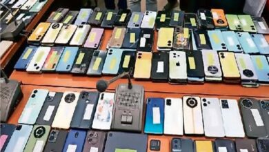 ग्वालियर पुलिस ने 1.82 करोड़ के 736 मोबाइल वापस कर लोगों की मुस्कान लौटाई ग्वालियर पुलिस ने 1.82 करोड़ के 736 मोबाइल वापस कर लोगों की मुस्कान लौटाई