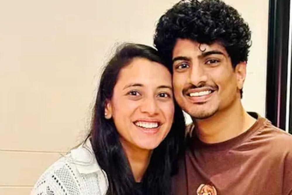 शादी टूटी तो यादें भी मिटाईं: स्मृति मंधाना और पलाश मुच्छल ने डिलीट किया प्रपोज़ल वीडियो शादी टूटी तो यादें भी मिटाईं: स्मृति मंधाना और पलाश मुच्छल ने डिलीट किया प्रपोज़ल वीडियो