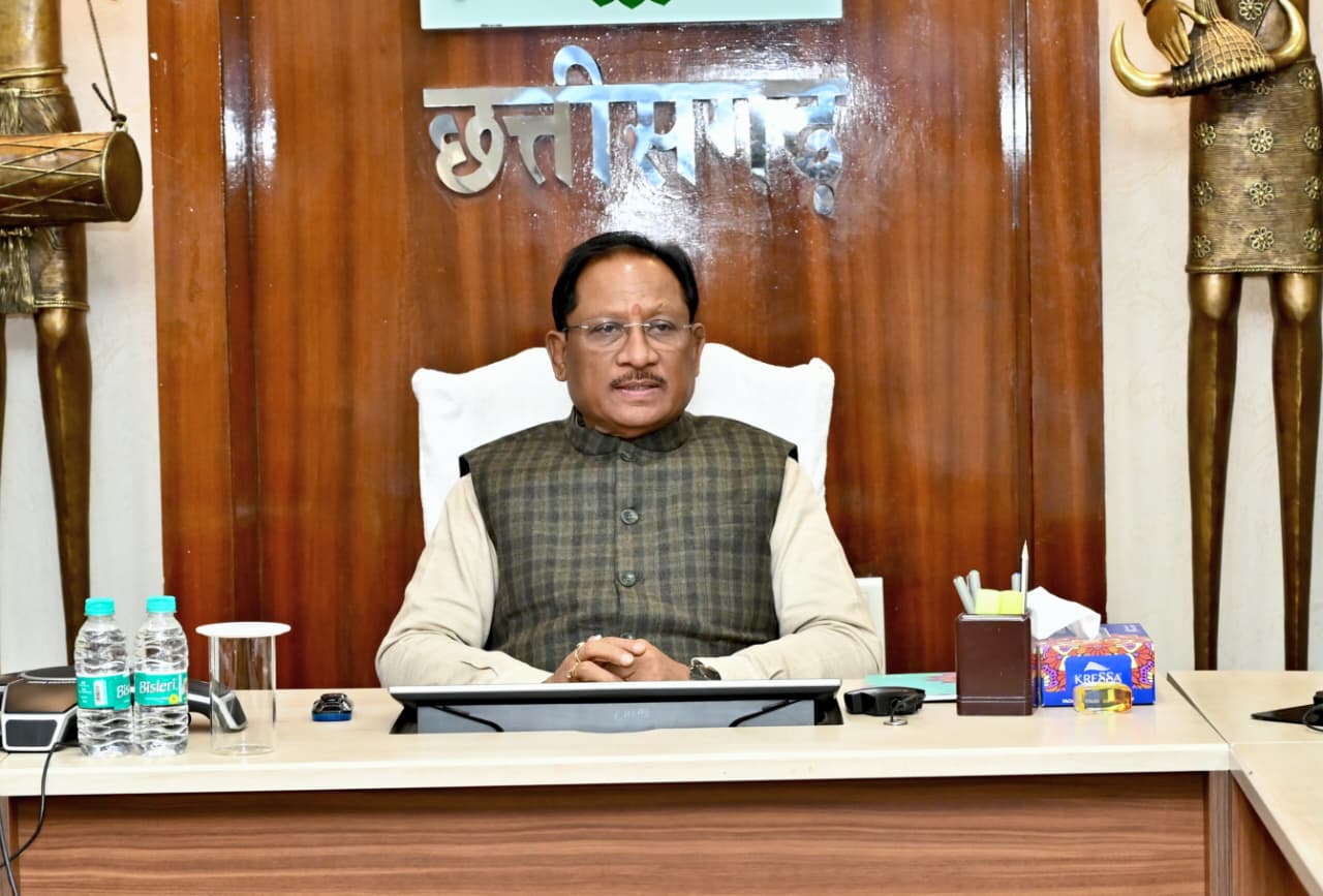 मुख्यमंत्री विष्णुदेव साय ने विजय दिवस पर शहीदों को किया नमन