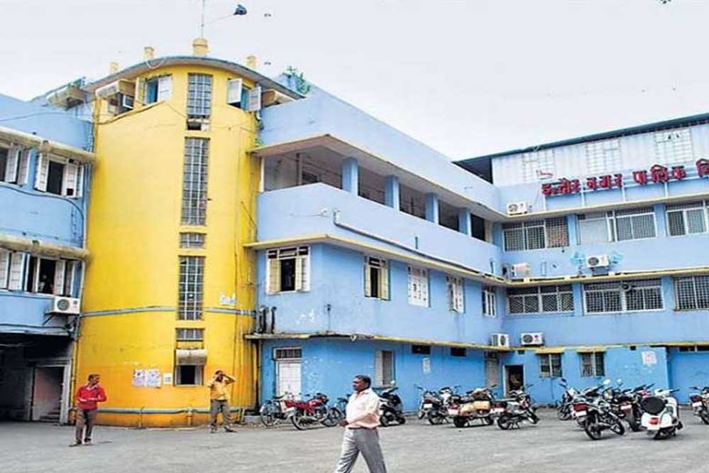 इंदौर नगर निगम का अनोखा तरीका: ढोल-ताशे बजाकर और न्यौता देकर करा रहा बकाया बिल भुगतान इंदौर नगर निगम का अनोखा तरीका: ढोल-ताशे बजाकर और न्यौता देकर करा रहा बकाया बिल भुगतान