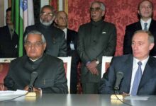 25 साल की दोस्ती का असर! भारत दौरे से पहले पुतिन–मोदी की पुरानी तस्वीर ने मचाई हलचल