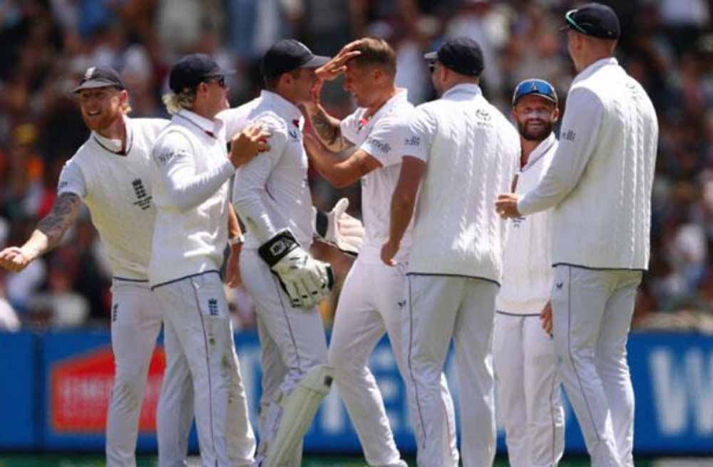 टेस्ट क्रिकेट का सम्मान जरूरी, दो दिन में खत्म हुए चौथे एशेज पर ऑस्ट्रेलियाई दिग्गज की खरी-खरी