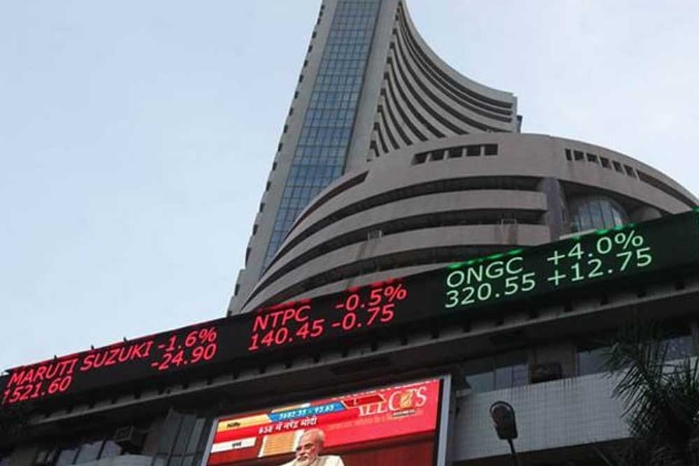 स्टॉक मार्केट में जबरदस्त U-Turn: गिरावट थमी, Sensex-Nifty ने पकड़ी रफ्तार