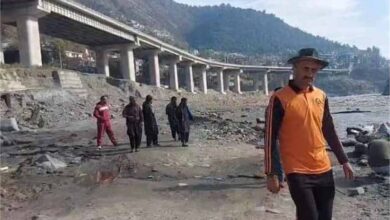 चिनाब में तूफानी उफान से हड़कंप, बढ़ा जलस्तर, प्रशासन अलर्ट मोड पर चिनाब में तूफानी उफान से हड़कंप, बढ़ा जलस्तर, प्रशासन अलर्ट मोड पर