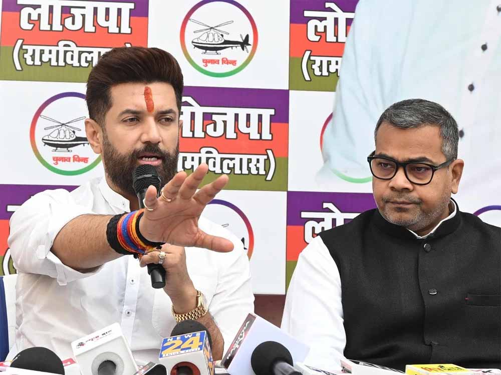 विधायकों की टूट पर सियासी घमासान: वीरेंद्र ने चिराग की हैसियत पर उठाए सवाल, अरुण ने करारा जवाब दिया