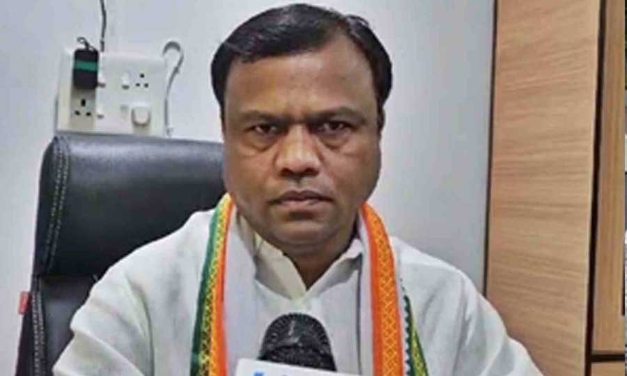 पीसीसी चीफ दीपक बैज का ताजा हमला: लोकतांत्रिक धरने पर लाठियां बरसाना गलत