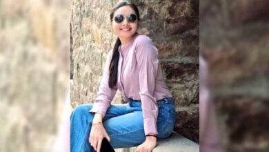 DSP कल्पना पर संगीन आरोप: कारोबारी से प्यार का जाल बिछाकर वसूले ₹2.50 करोड़, पुलिस जांच तेज DSP कल्पना पर संगीन आरोप: कारोबारी से प्यार का जाल बिछाकर वसूले ₹2.50 करोड़, पुलिस जांच तेज