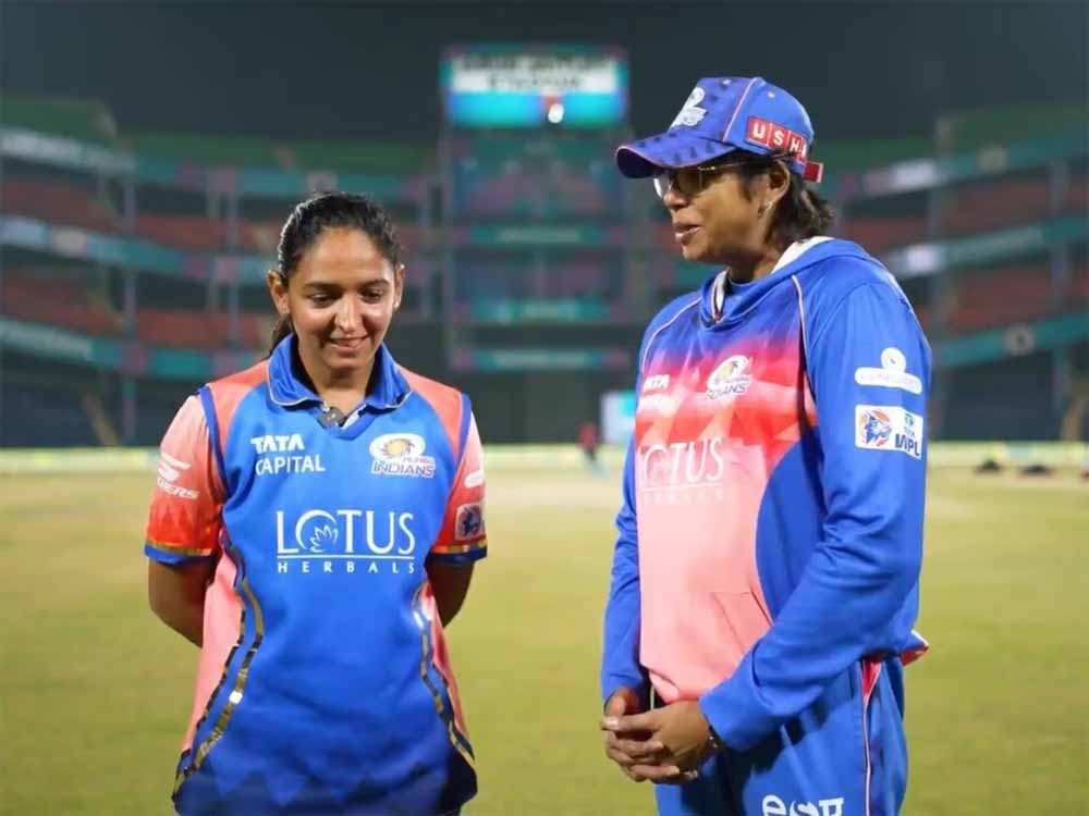 हरमनप्रीत की पसंद पर मुहर! मुंबई इंडियंस मेंटोर ने खरीदे कप्तान के सुझाए खिलाड़ी