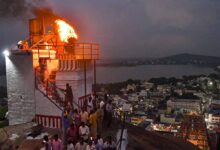 HC सख्त: आदेश के बाद भी मंदिर में दीपक नहीं जला—दरगाह विवाद ने पकड़ी तूल