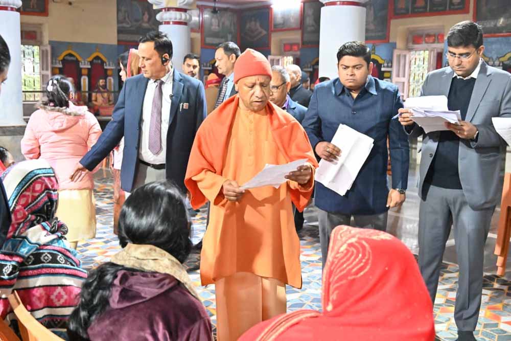 विदेश भेजने के नाम पर धोखाधड़ी करने वालों पर हो सख्त कार्रवाई : मुख्यमंत्री विदेश भेजने के नाम पर धोखाधड़ी करने वालों पर हो सख्त कार्रवाई : मुख्यमंत्री