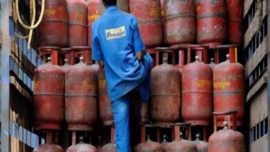 महंगाई से राहत: सिलेंडर खरीद पर ₹300 की सब्सिडी, इन उपभोक्ताओं के लिए बड़ी खुशखबरी