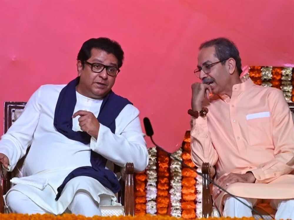 ‘मराठी ही होगा मुंबई का मेयर’— उद्धव ठाकरे और राज ठाकरे ने बीएमसी चुनाव के लिए किया ऐतिहासिक गठबंधन का ऐलान