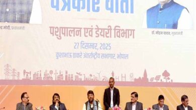 दुग्ध संकलन के साथ किसानों की आय बढ़ाने हो रहे हैं समन्वित प्रयास : पशुपालन एवं डेयरी राज्यमंत्री पटेल