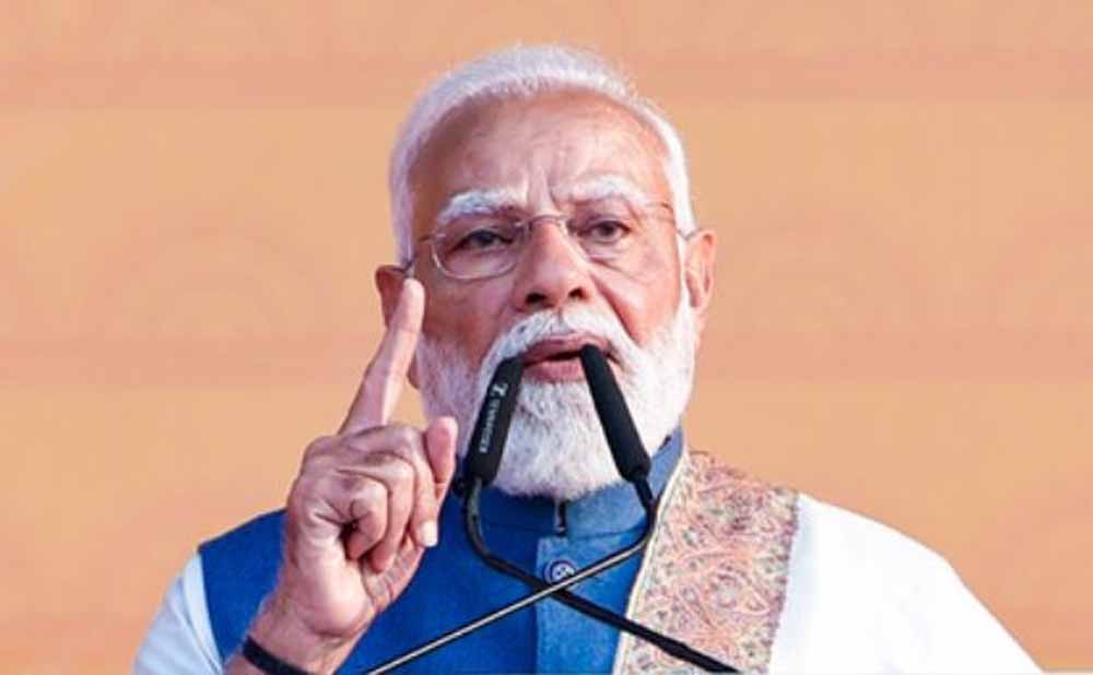 ‘माना अंधेरा घना है, लेकिन यारो दीया जलाना कहां मना है’ — पीएम मोदी का बयान जो उम्मीद की रोशनी बन गया