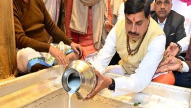 मुख्यमंत्री डॉ. यादव ने काशी विश्वनाथ मंदिर में किए दर्शन