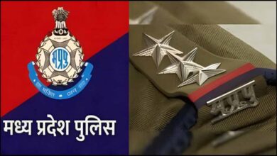 लाखों पुलिसकर्मियों को बड़ा तोहफ़ा: बच्चों की शिक्षा निधि में 50% बढ़ोतरी, मेरिट पर अब ₹5,000 का इनाम लाखों पुलिसकर्मियों को बड़ा तोहफ़ा: बच्चों की शिक्षा निधि में 50% बढ़ोतरी, मेरिट पर अब ₹5,000 का इनाम