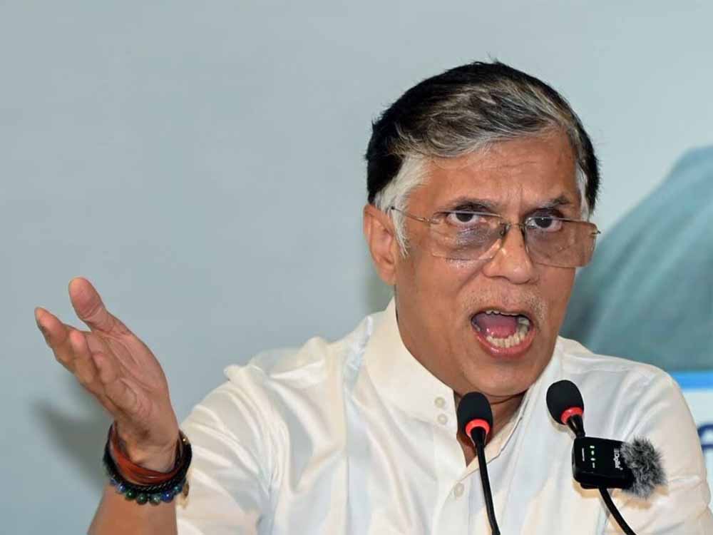 भाजपा अध्यक्ष बदले, कंट्रोल वही— नितिन नबीन की ताजपोशी पर कांग्रेस का तंज