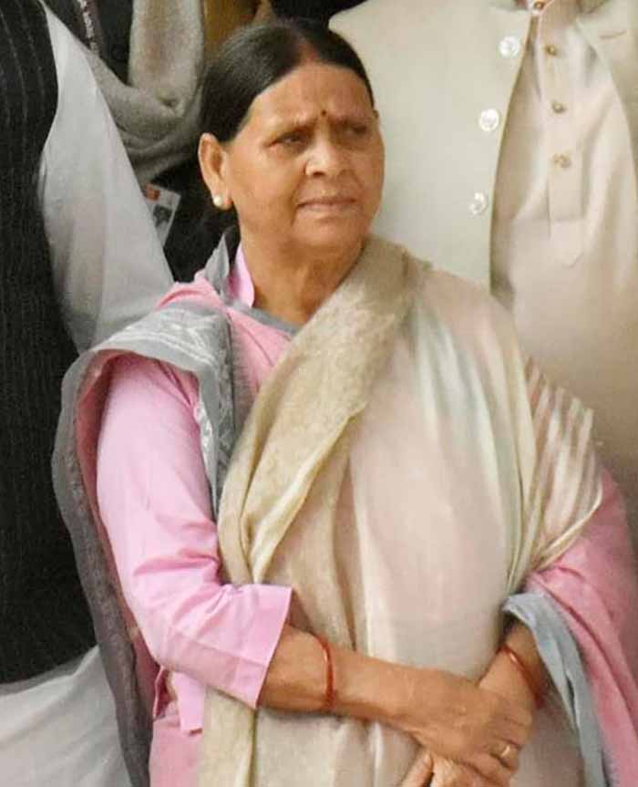 आईआरसीटीसी घोटाला केस में राबड़ी देवी को झटका, ट्रांसफर याचिका पर नहीं मिली राहत