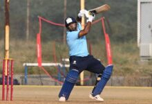 नए साल से पहले सरफराज खान का धमाका, गेंदबाजों की धज्जियां उड़ाकर रोहित शर्मा का रिकॉर्ड तोड़ा