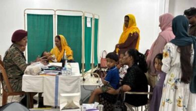 श्रीलंका में भारतीय सेना का मानवीय मिशन: आपात सर्जरी कर सैकड़ों लोगों की बचाई जान श्रीलंका में भारतीय सेना का मानवीय मिशन: आपात सर्जरी कर सैकड़ों लोगों की बचाई जान