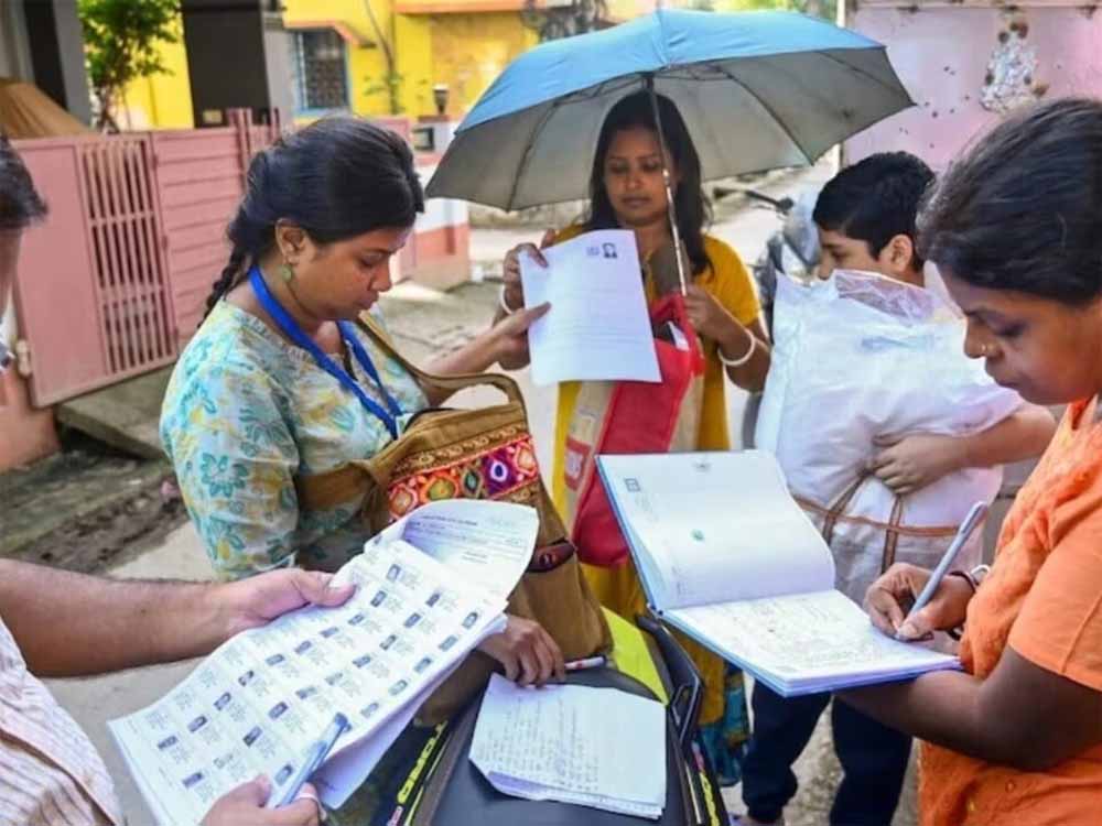 इस राज्य में SIR के साथ जनगणना की भी तैयारी, 2026 में होगा घर-घर सर्वे इस राज्य में SIR के साथ जनगणना की भी तैयारी, 2026 में होगा घर-घर सर्वे