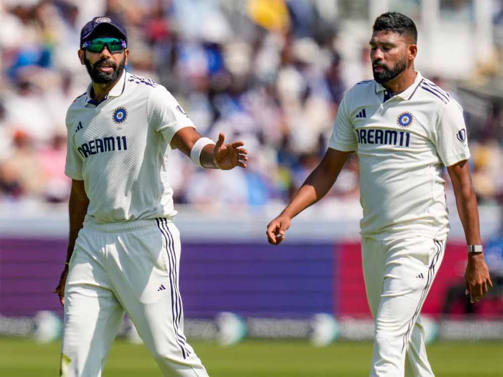 2025 की टेस्ट टीम ऑफ द ईयर का ऐलान: जडेजा और सिराज शामिल, बुमराह बाहर; जानें कौन बना कप्तान 2025 की टेस्ट टीम ऑफ द ईयर का ऐलान: जडेजा और सिराज शामिल, बुमराह बाहर; जानें कौन बना कप्तान