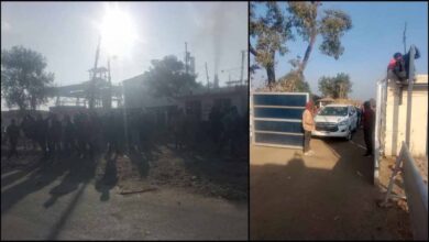 मुख्य द्वार पर कार खड़ी कर फरार हुआ चालक, ठप पड़ी शुगर मिल; सैकड़ों किसान अंदर फंसे