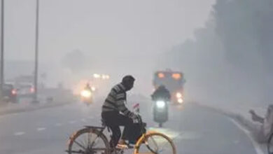 यूपी में ठंड का डबल वार: घना कोहरा और शीतलहर, मौसम विभाग का अलर्ट