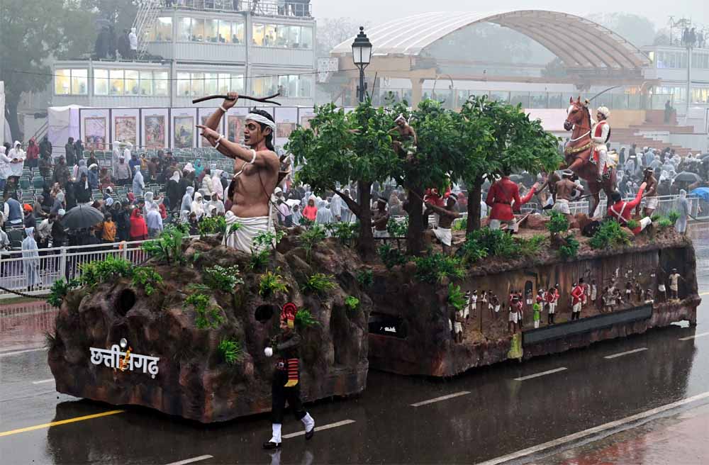 देश के पहले जनजातीय डिजिटल संग्रहालय की थीम पर कर्तव्य पथ पर सजी छत्तीसगढ़ की झांकी