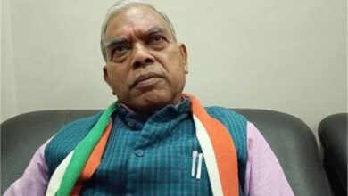 मनरेगा ग्रामीण अर्थव्यवस्था की रीढ़ थी, केंद्र ने उसे तोड़ दिया — केशव महतो कमलेश का हमला