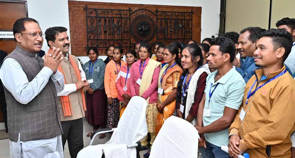 बस्तर अंचल का सर्वांगीण विकास सुनिश्चित करने के लिए सरकार प्रतिबद्ध : मुख्यमंत्री साय बस्तर अंचल का सर्वांगीण विकास सुनिश्चित करने के लिए सरकार प्रतिबद्ध : मुख्यमंत्री साय