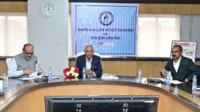 सड़क सुरक्षा माह के अंतर्गत सड़क सुरक्षा और दुर्घटनाओं की रोकथाम के लिए किए जा रहे जन-जागरूकता कार्यक्रम सड़क सुरक्षा माह के अंतर्गत सड़क सुरक्षा और दुर्घटनाओं की रोकथाम के लिए किए जा रहे जन-जागरूकता कार्यक्रम