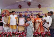 जामुल में पिछले 25 वर्षों से लगातार 5 बार निर्वाचित होने वाली महिला पार्षद श्रीमती कविता विश्वाल की गयीं सम्मानित