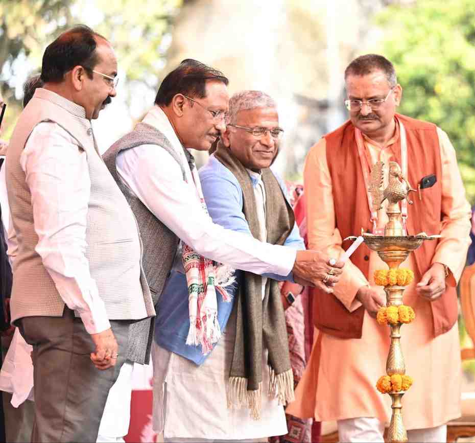 साहित्य आशा, साहस और सामाजिक चेतना जागृत करने का सबसे सशक्त माध्यम : उप सभापति हरिवंश