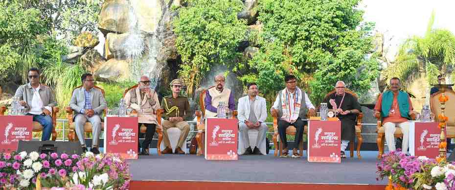 इंटरनेट की इस दुनिया में प्रिंट और साहित्य का महत्व हमेशा रहेगा – राज्यपाल डेका