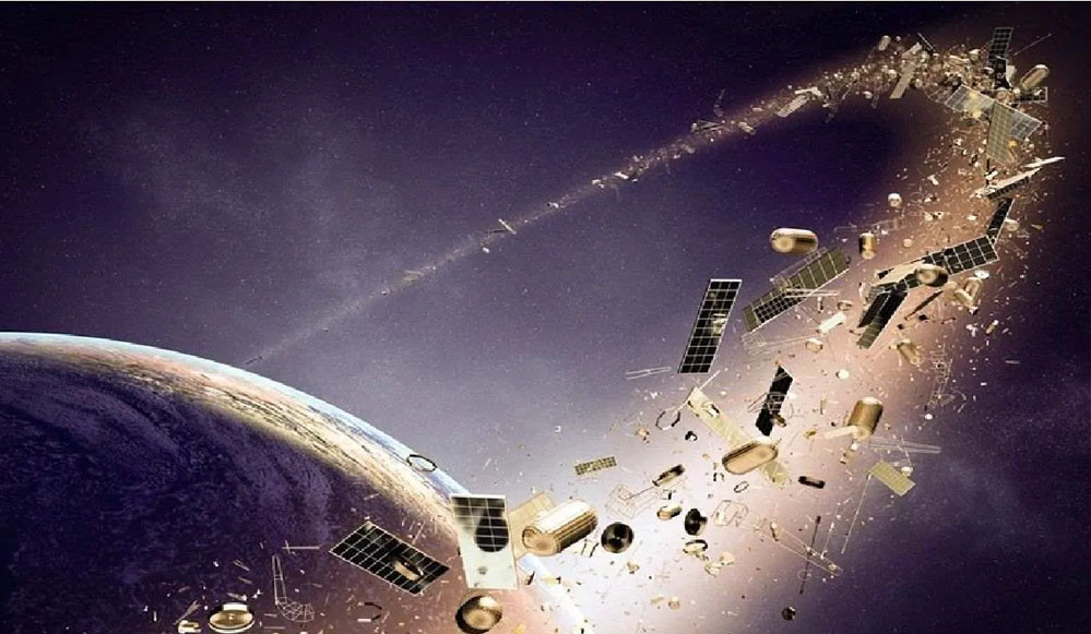 अंतरिक्ष में गायब हुए भारत के 16 सैटेलाइट्स, जानें खराब सैटेलाइट्स को कहां गिराया जाता है